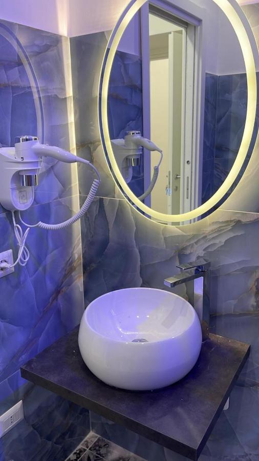 B&B I Borboni Napoli Bagian luar foto